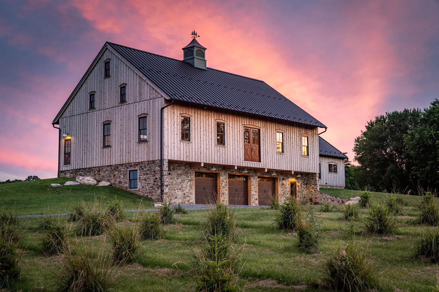 Custom barn in Berryville, Virginia